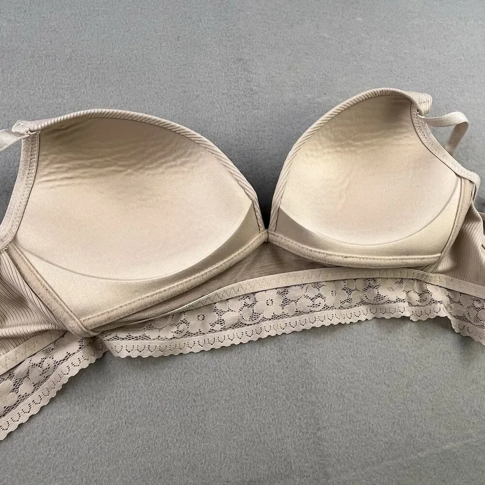 Jessica Simpson Ultra Flirty Wirefree Bra Size 36C Pale Pink Soft Floral Lace